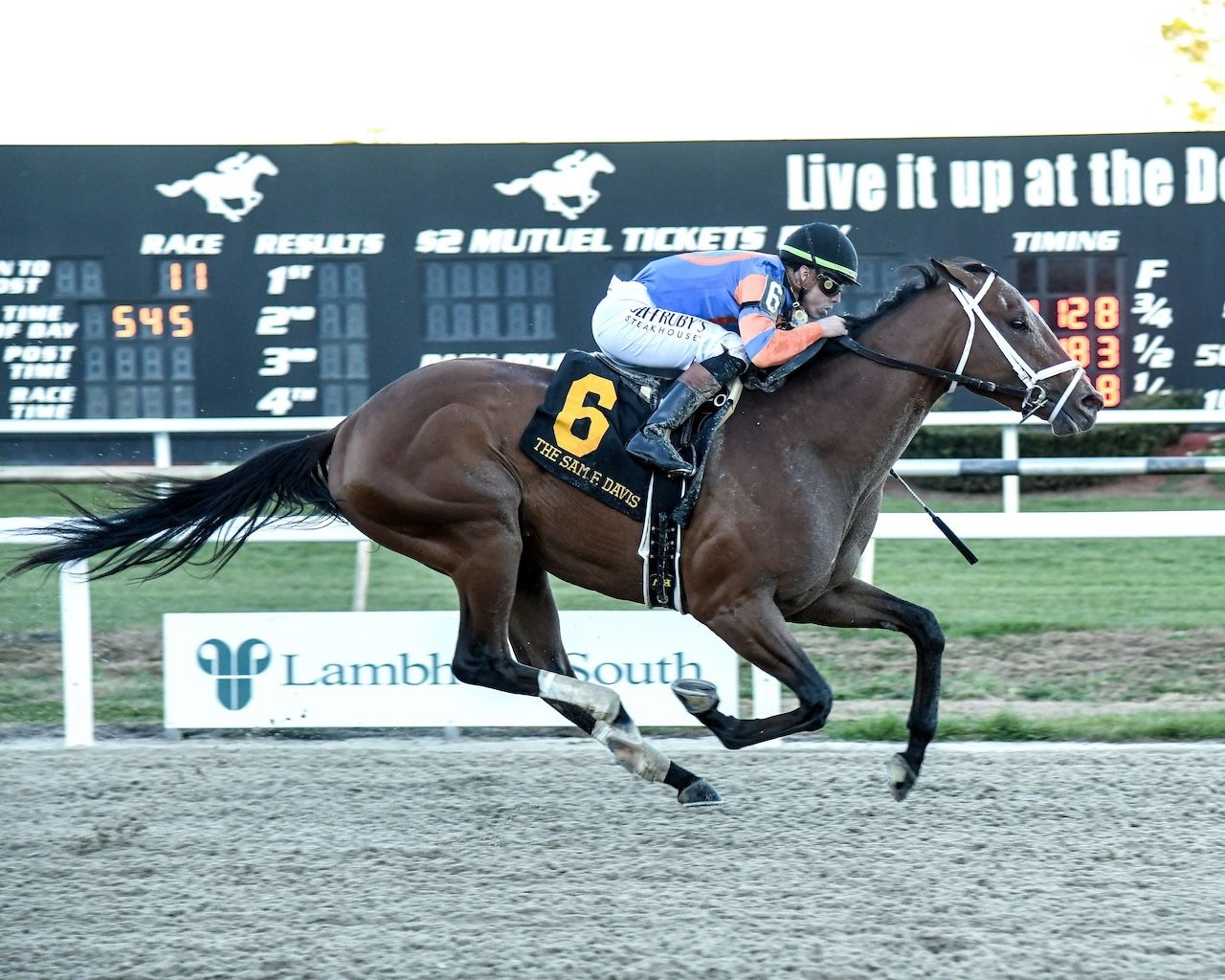 Renegade outruns Law in Sam F. Davis breakthrough