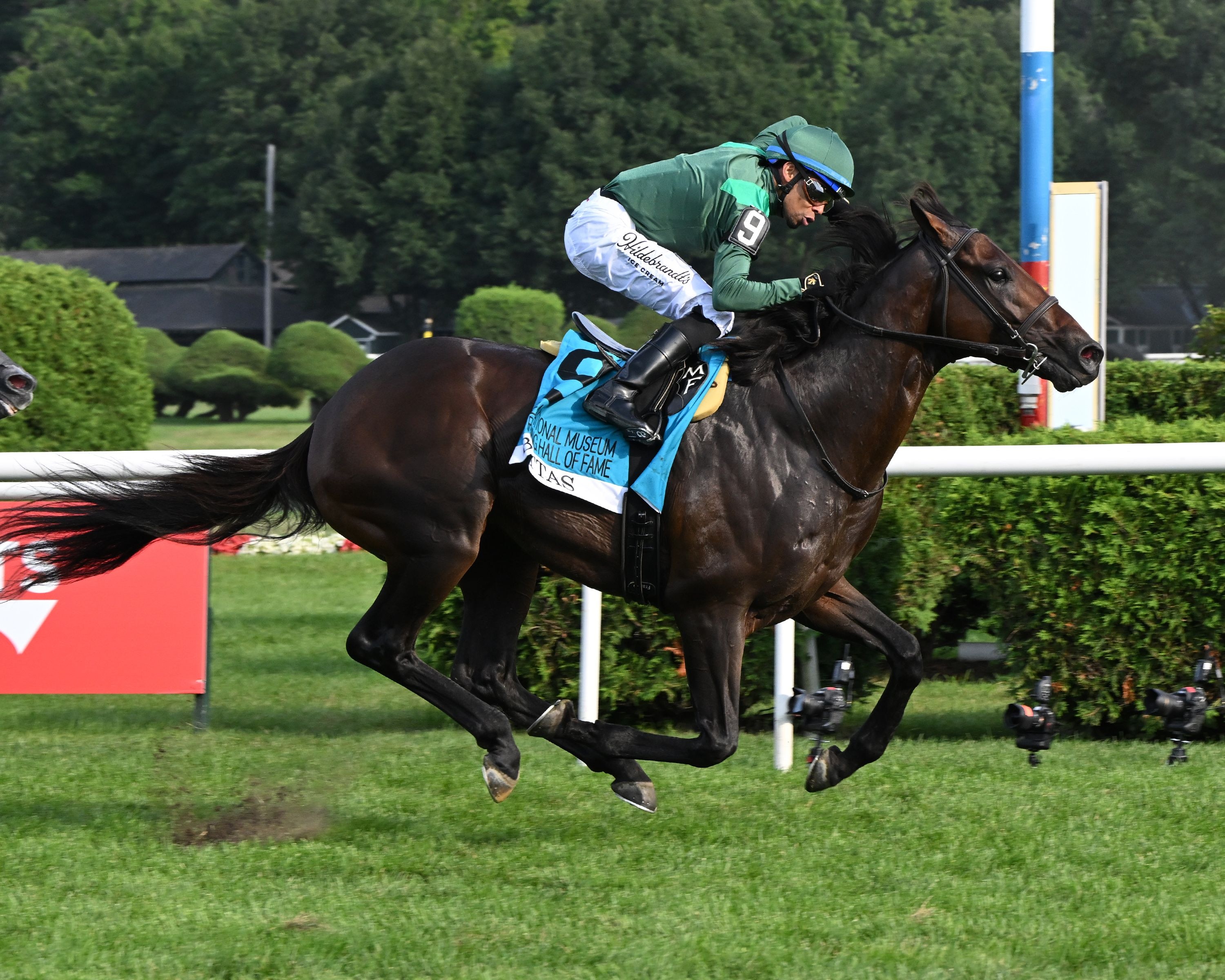 Bottas takes poignant Hall of Fame; Kentucky Belle upsets Saratoga Oaks