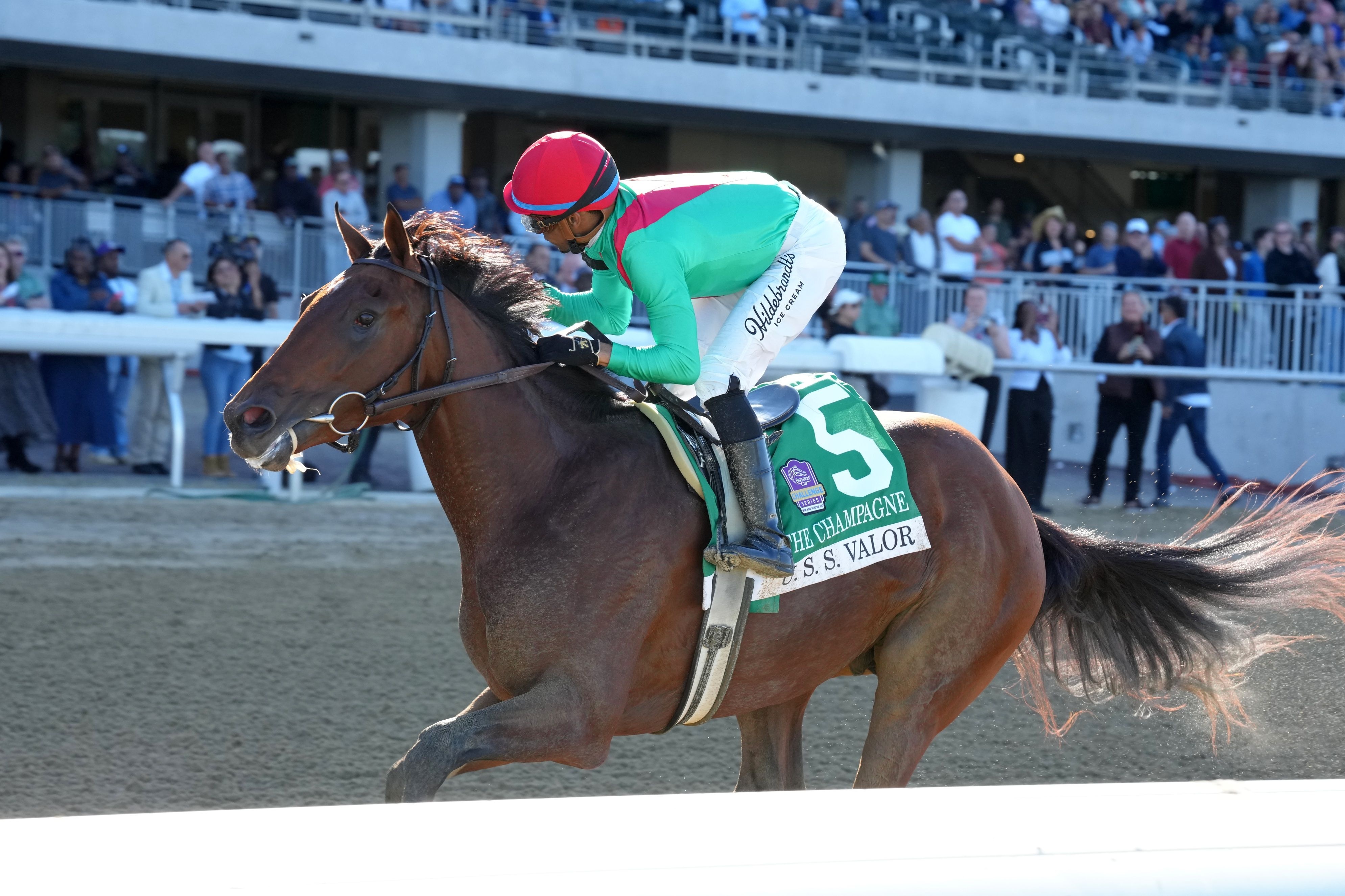 U. S. S. Valor dazzles again in Champagne romp