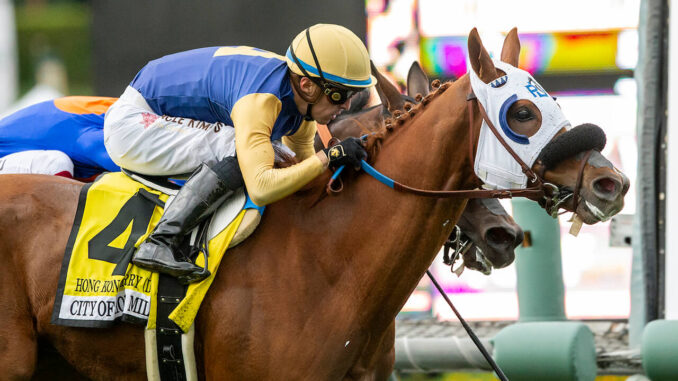 Hong Kong Harry in the City of Hope Mile at Santa Anita